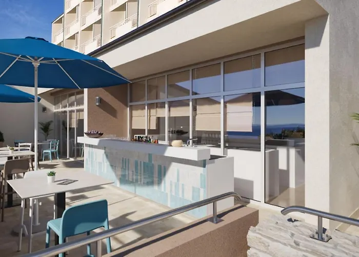 Hotel mit Aussicht: Miramar Sunny Hotel By Valamar